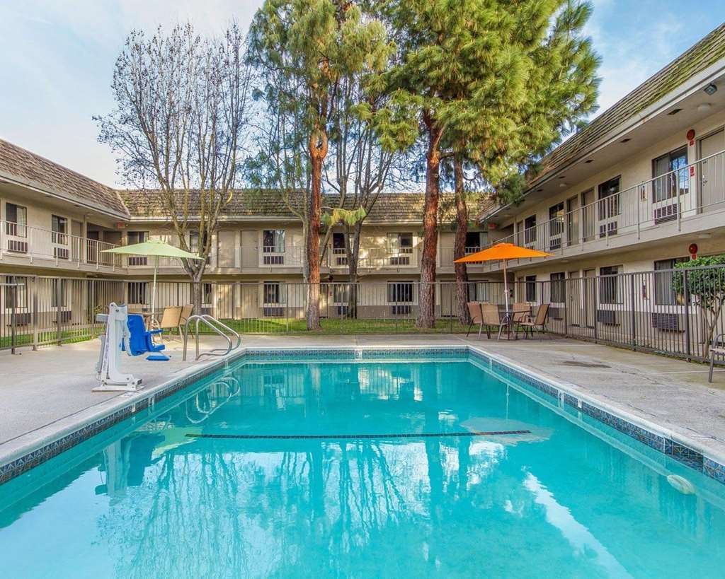 Quality Inn Stockton Konforlar fotoğraf